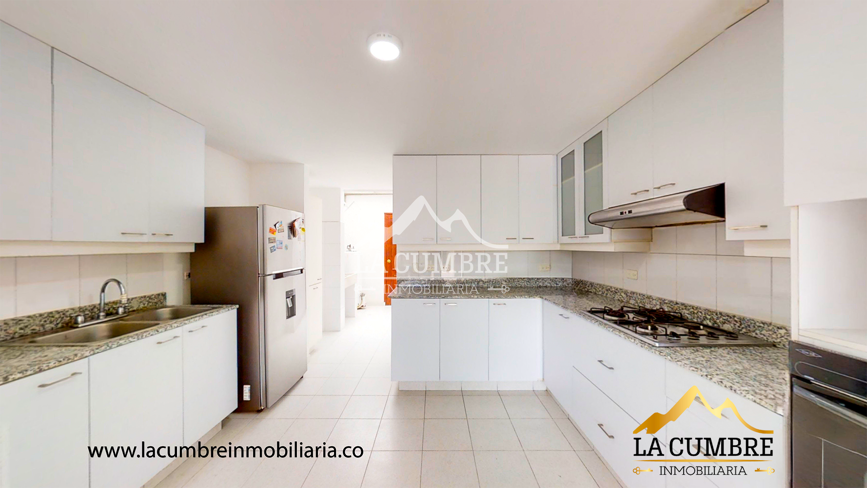 Casa de 4 alcobas en venta en Canto De Luna, Envigado, 350 m² · foto 8 de 16