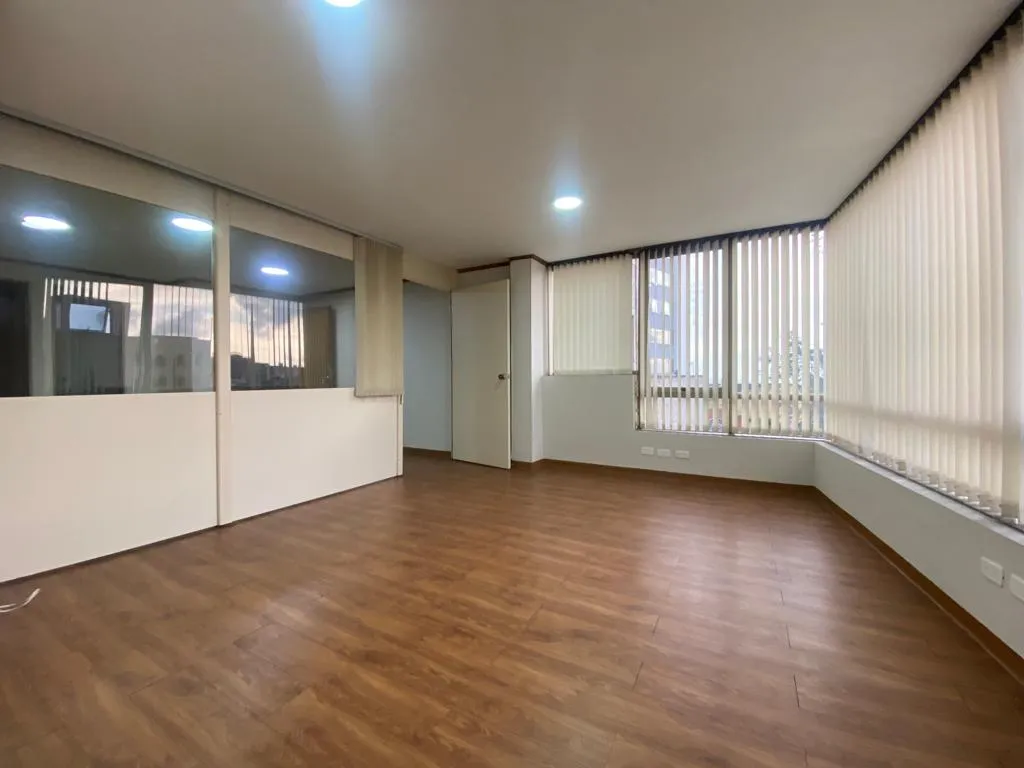 Oficina en venta en Palogrande, Manizales, 36 m² · foto 3 de 6