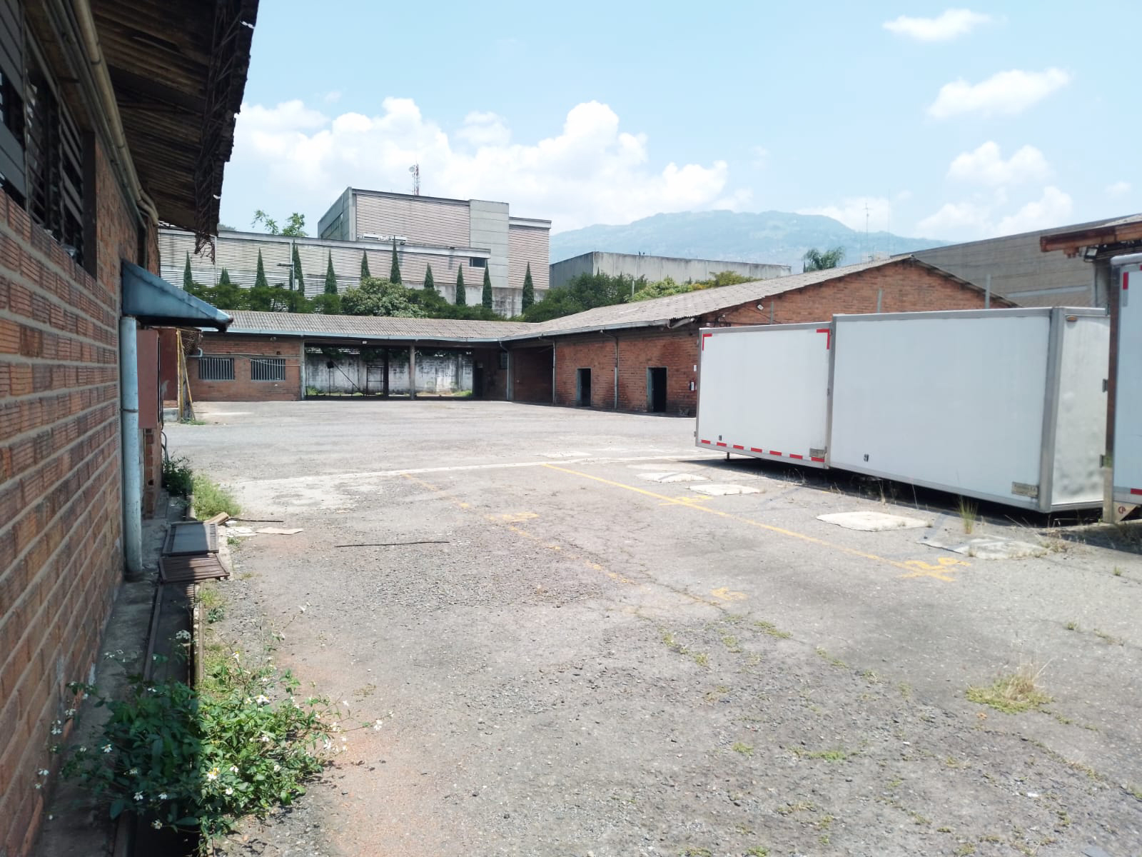 Bodega en arriendo en Caribe, Medellín · foto 11 de 19