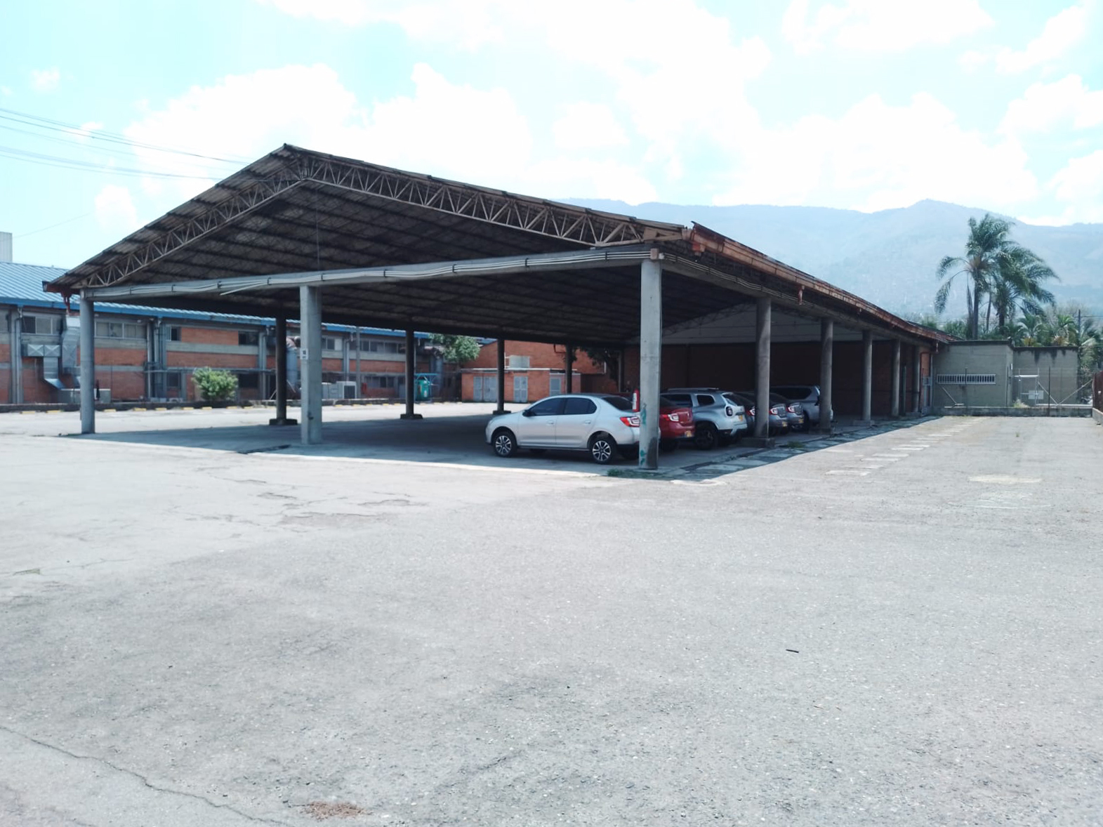 Bodega en arriendo en Caribe, Medellín · foto 13 de 19