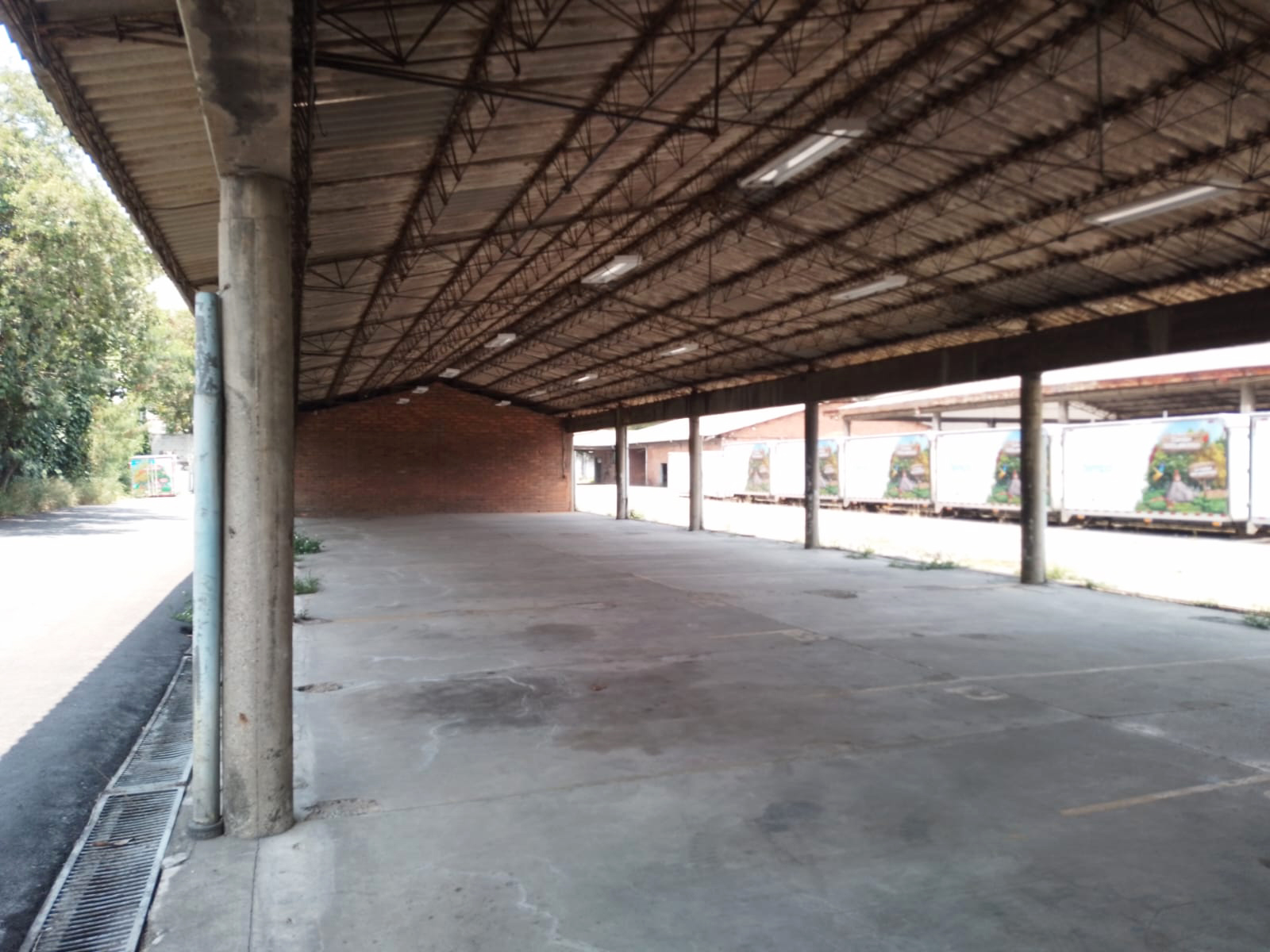 Bodega en arriendo en Caribe, Medellín · foto 2 de 19