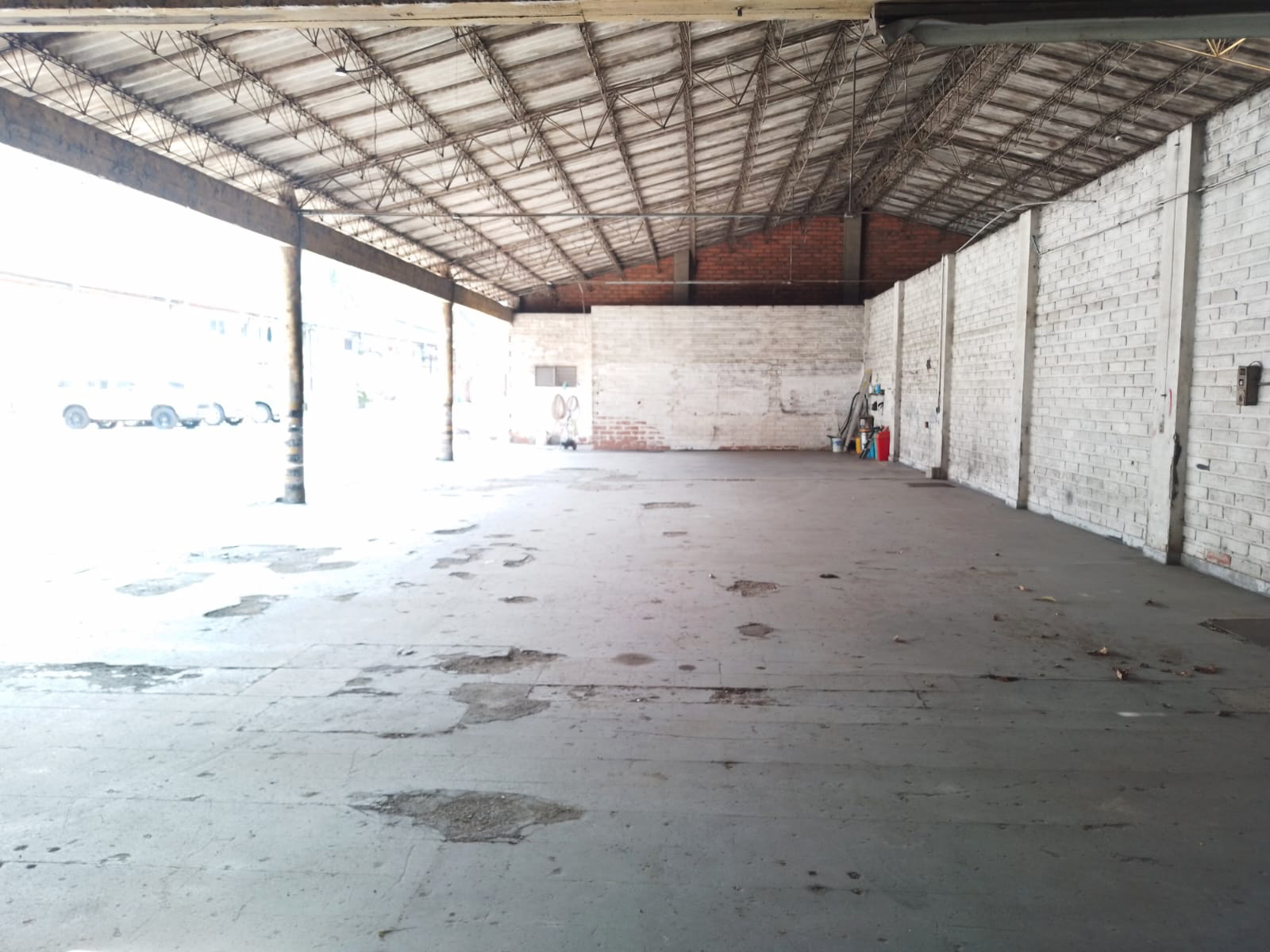 Bodega en arriendo en Caribe, Medellín · foto 6 de 19