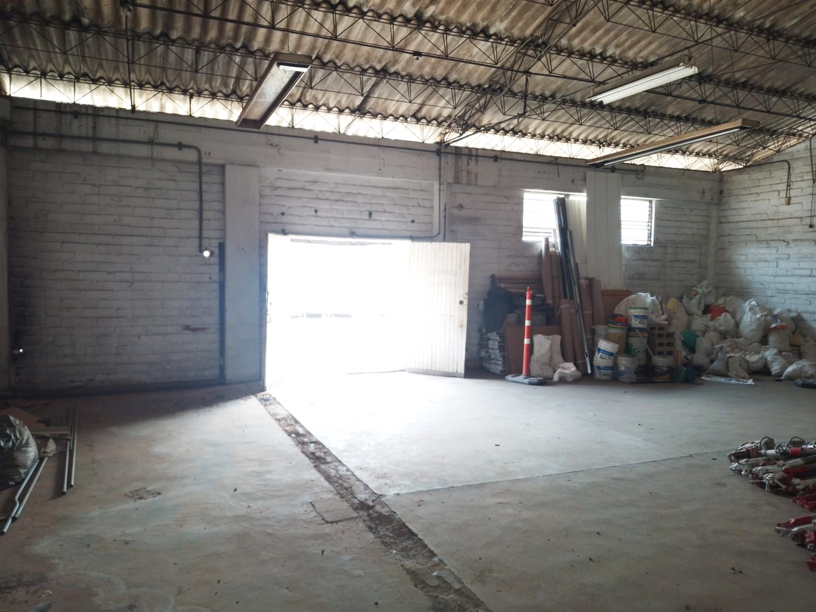 Bodega en arriendo en Caribe, Medellín · foto 7 de 19