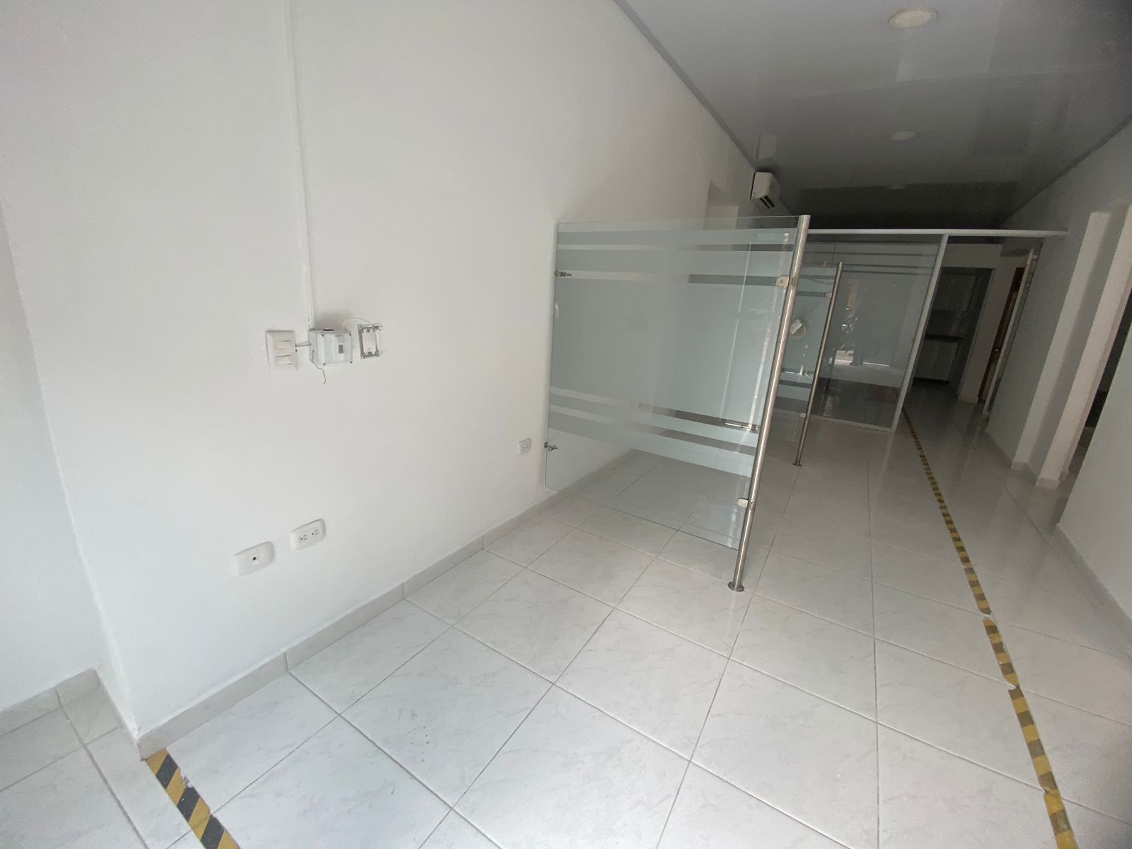 Local en arriendo en Garcia Rovira, Bucaramanga, 95 m² · foto 3 de 15