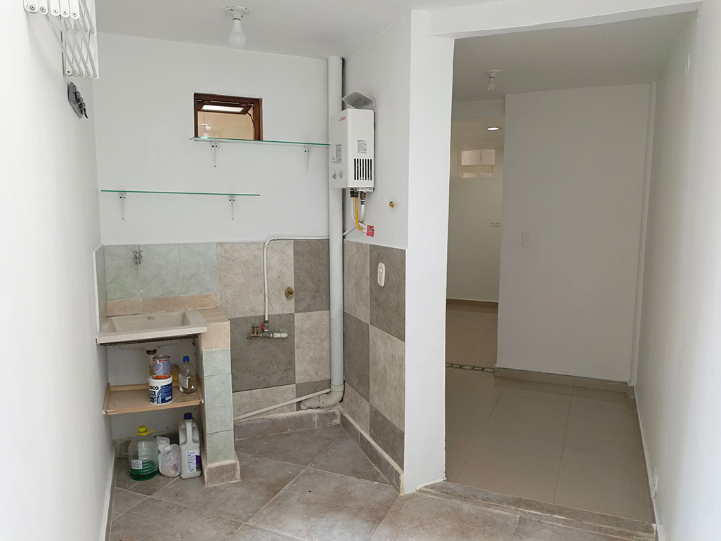 Apartamento de 3 alcobas en venta en Miravalle, Medellín, 101 m² · foto 14 de 17