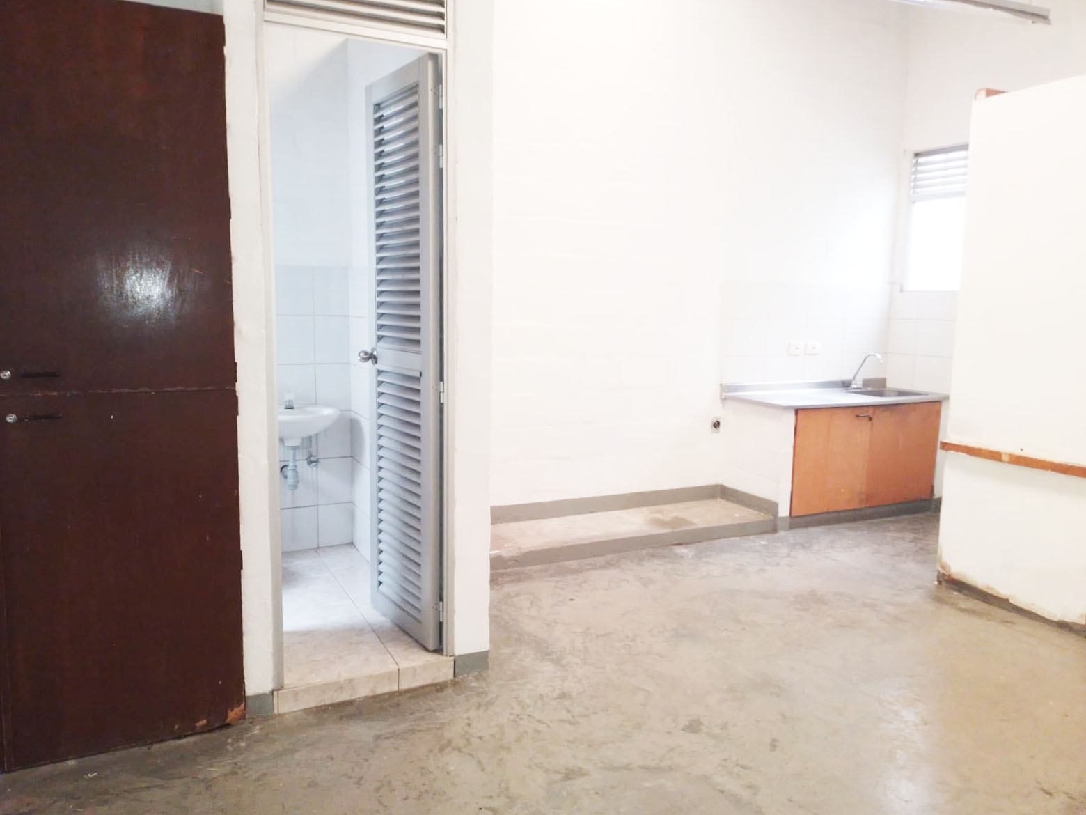 Bodega en arriendo en Cristo Rey, Medellín, 90 m² · foto 4 de 13