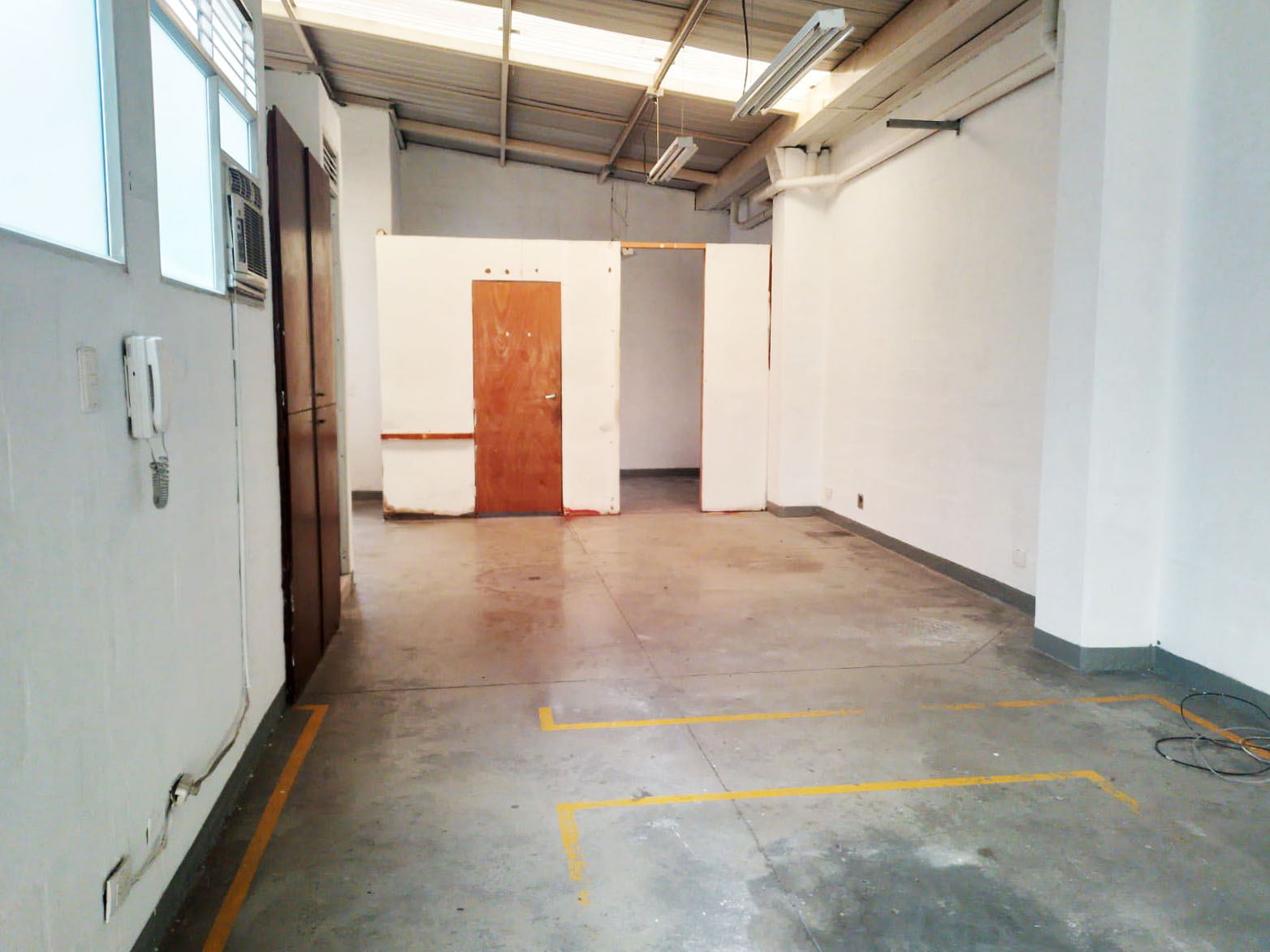 Bodega en arriendo en Cristo Rey, Medellín, 90 m² · foto 8 de 13
