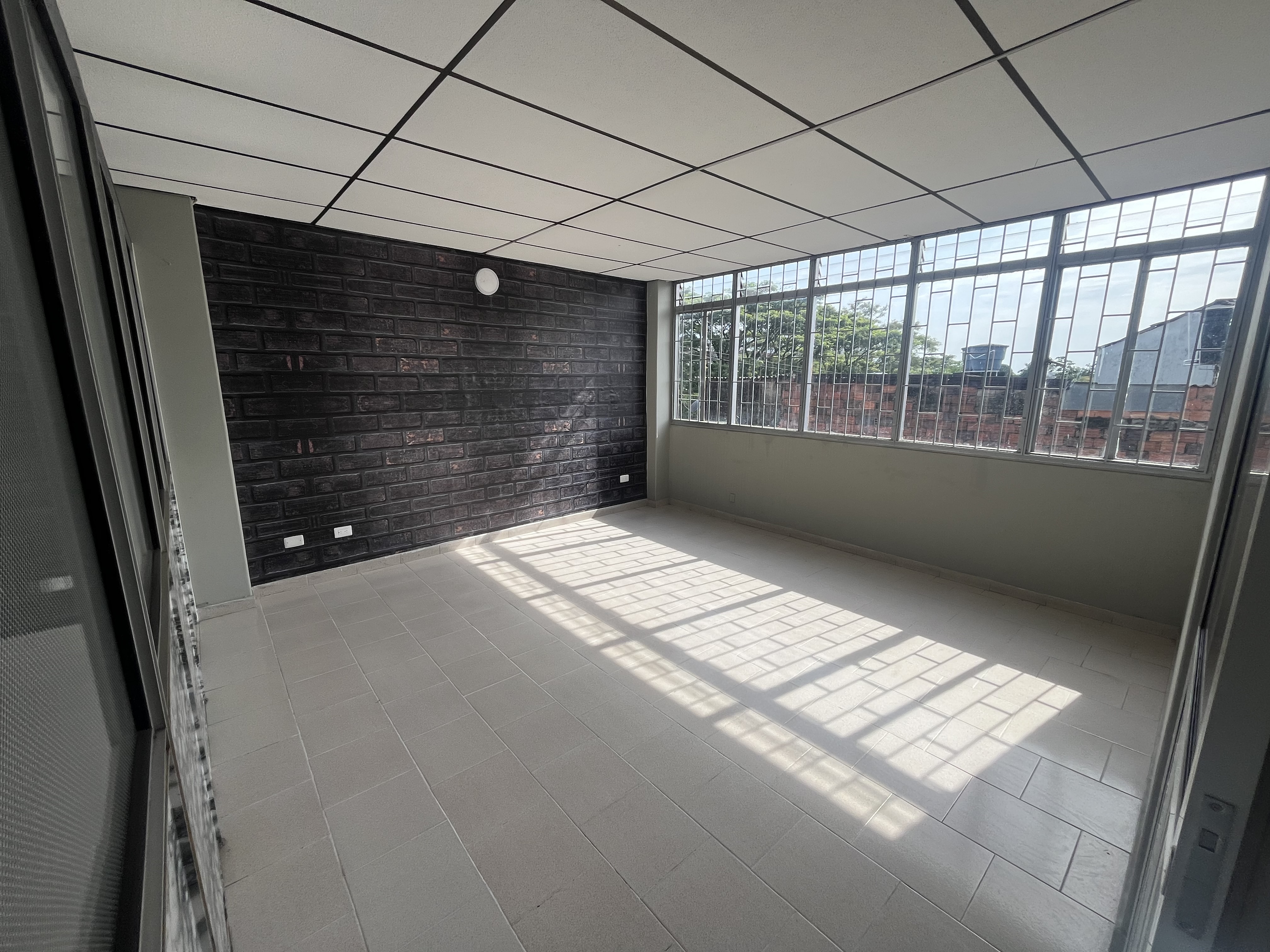 Oficina en arriendo en Centro, Villavicencio, 54 m² · foto 2 de 15