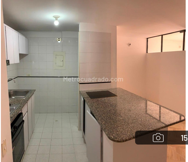 Apartaestudio en venta en Chapinero, Bogotá, 35 m² · foto 2 de 16