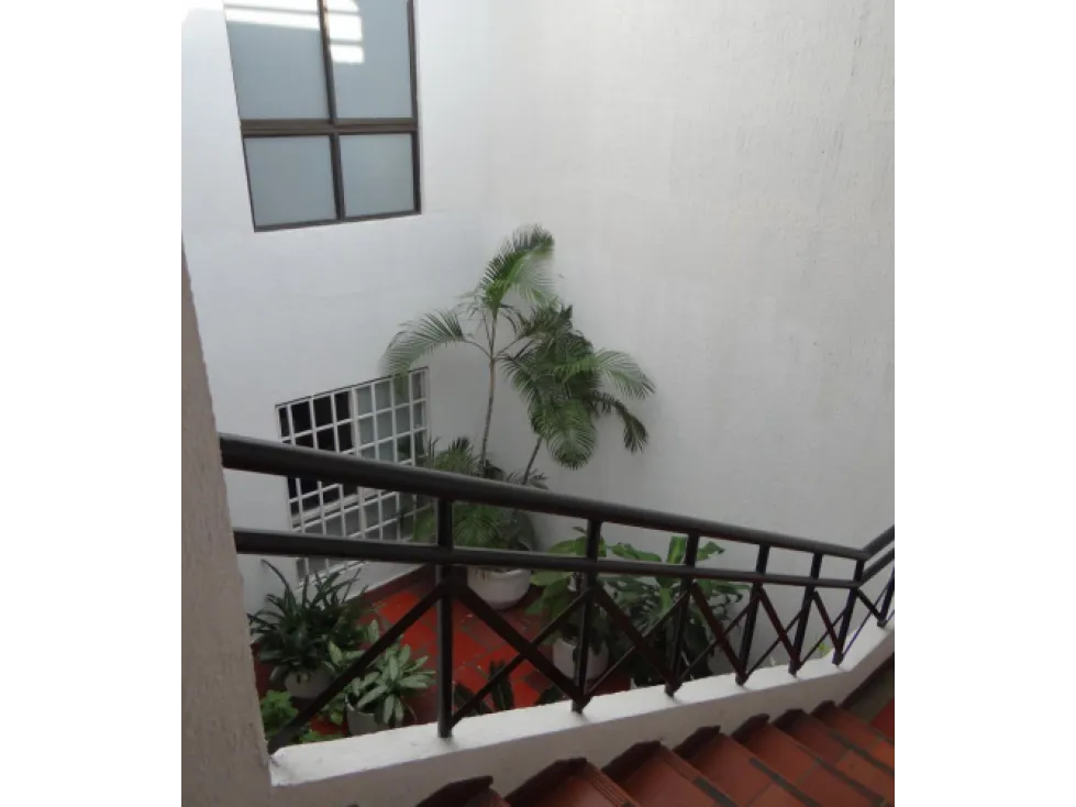 Casa de 7 alcobas en venta en Cabecera Del Llano, Bucaramanga, 392 m² · foto 5 de 7
