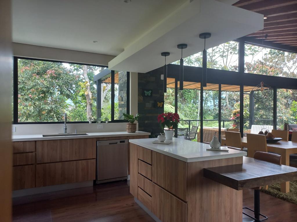 Casa de 3 alcobas en venta en Guamito, La Ceja, 325 m² · foto 15 de 24