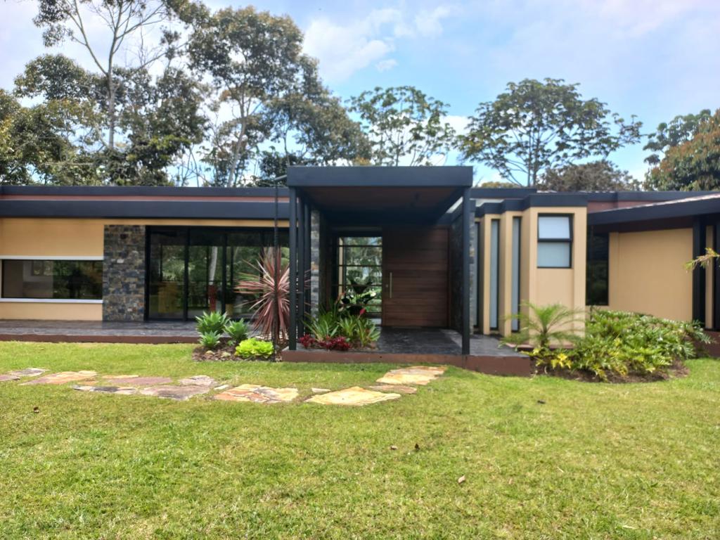 Casa de 3 alcobas en venta en Guamito, La Ceja, 325 m² · foto 5 de 24