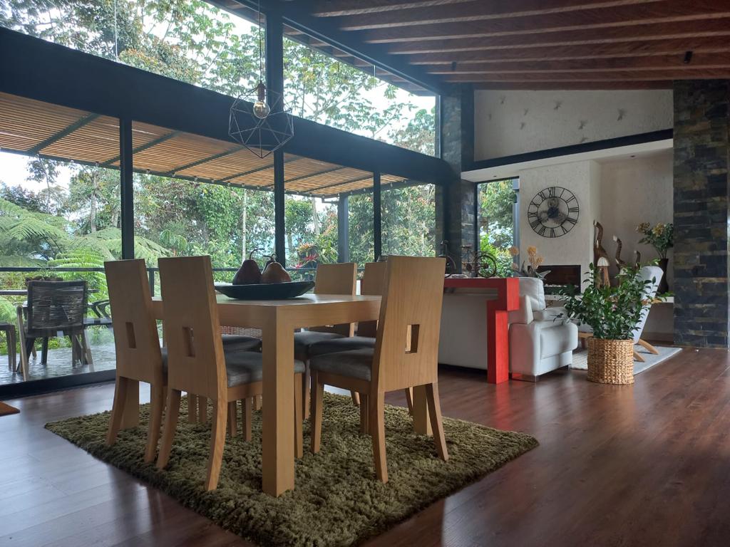 Casa de 3 alcobas en venta en Guamito, La Ceja, 325 m² · foto 10 de 24