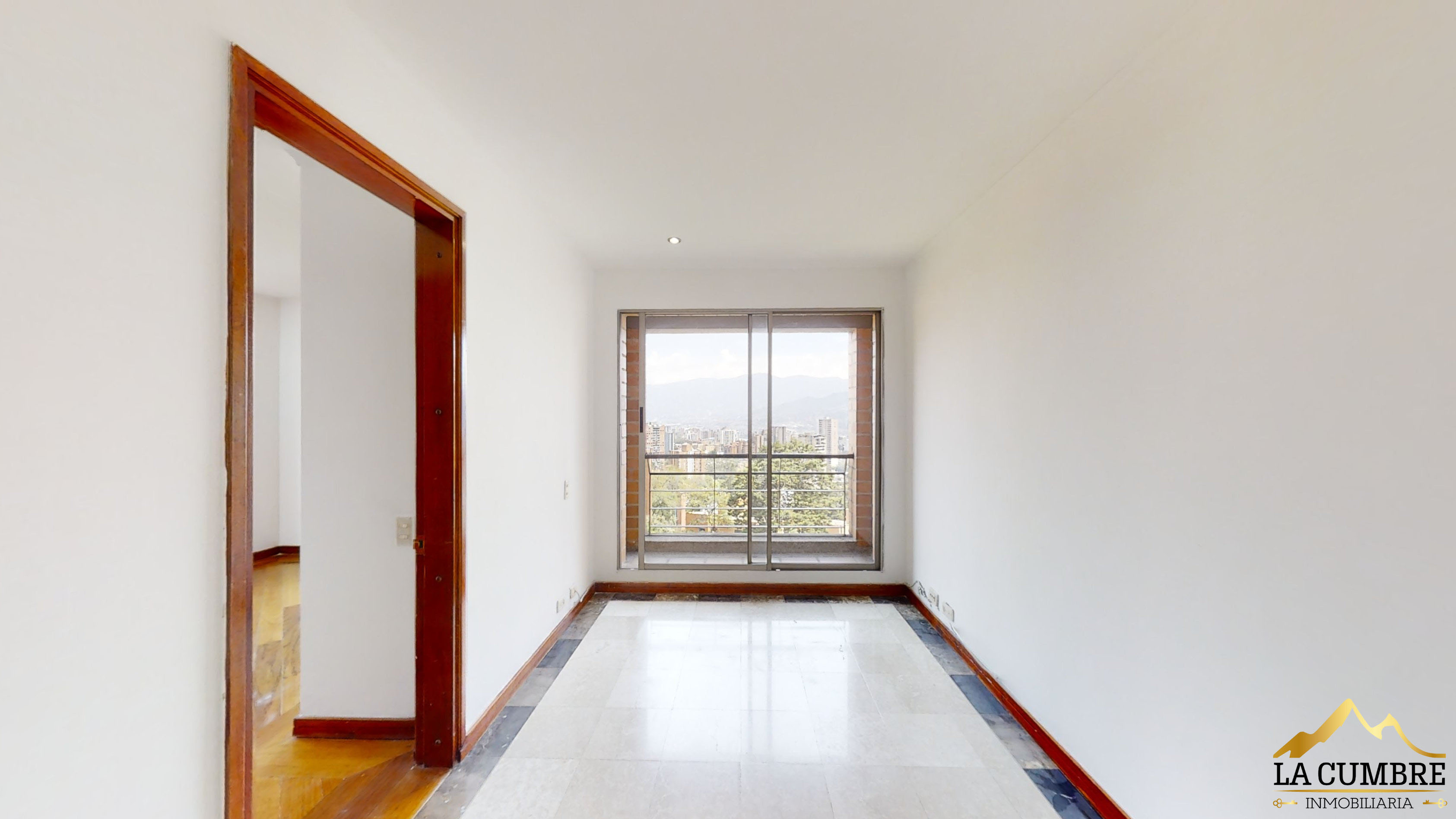Apartamento de 3 alcobas en arriendo en La Calera, Medellín, 240 m² · foto 8 de 12