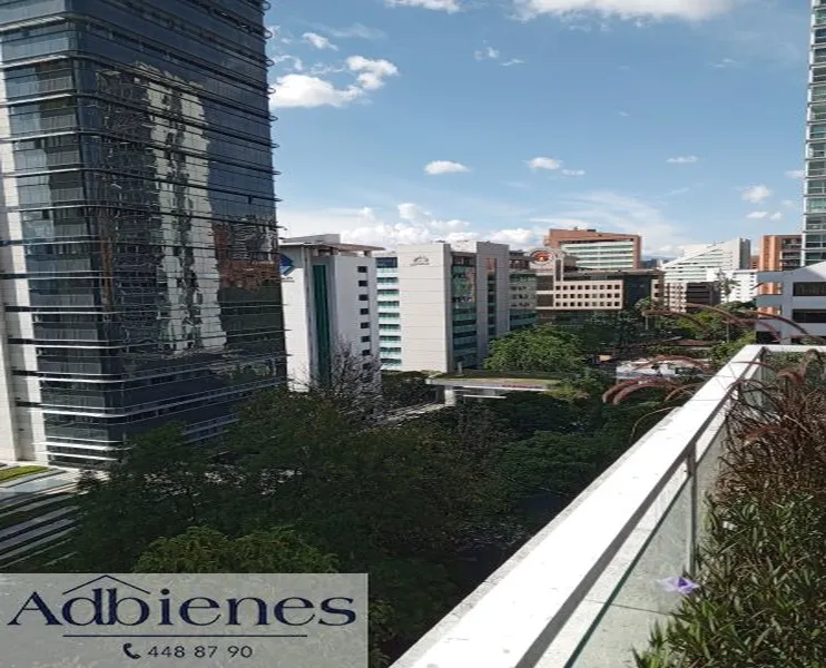 Apartamento en venta en El Poblado, Medellín · foto 10 de 24