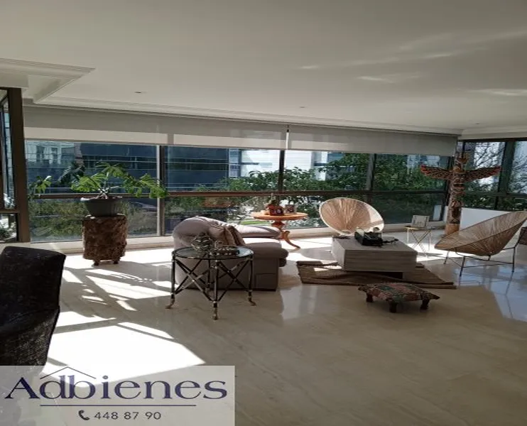 Apartamento en venta en El Poblado, Medellín · foto 2 de 24