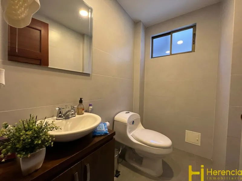 Casa de 5 alcobas en venta en Vegas De La Doctora, Sabaneta, 1200 m² · foto 17 de 24