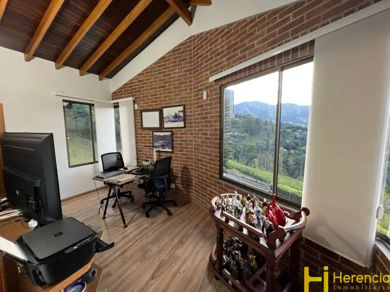 Casa de 5 alcobas en venta en Vegas De La Doctora, Sabaneta, 1200 m² · foto 19 de 24