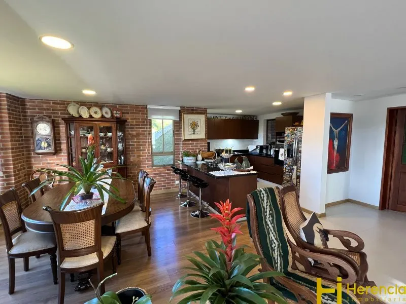 Casa de 5 alcobas en venta en Vegas De La Doctora, Sabaneta, 1200 m² · foto 4 de 24
