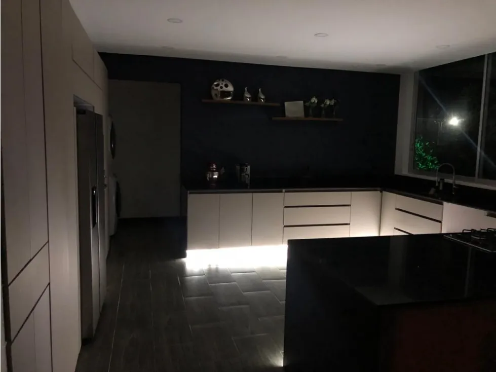 Casa de 4 alcobas en venta en Escobero, Envigado, 514 m² · foto 8 de 24