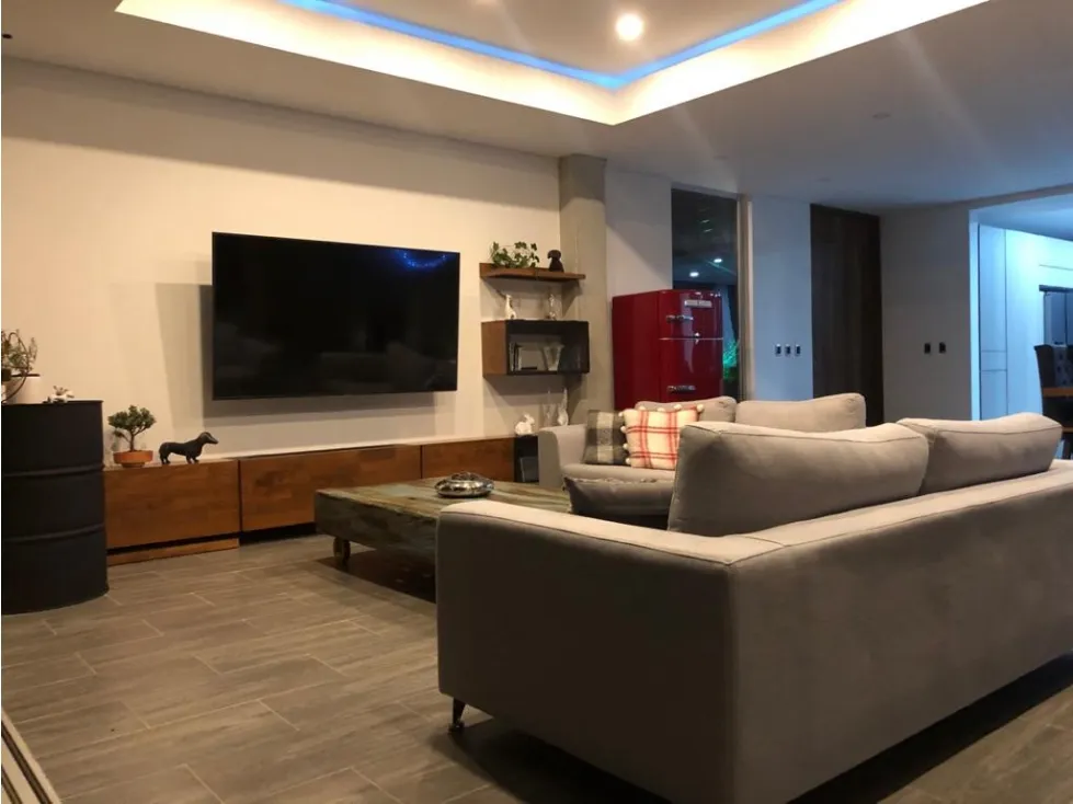 Casa de 4 alcobas en venta en Escobero, Envigado, 514 m² · foto 6 de 24