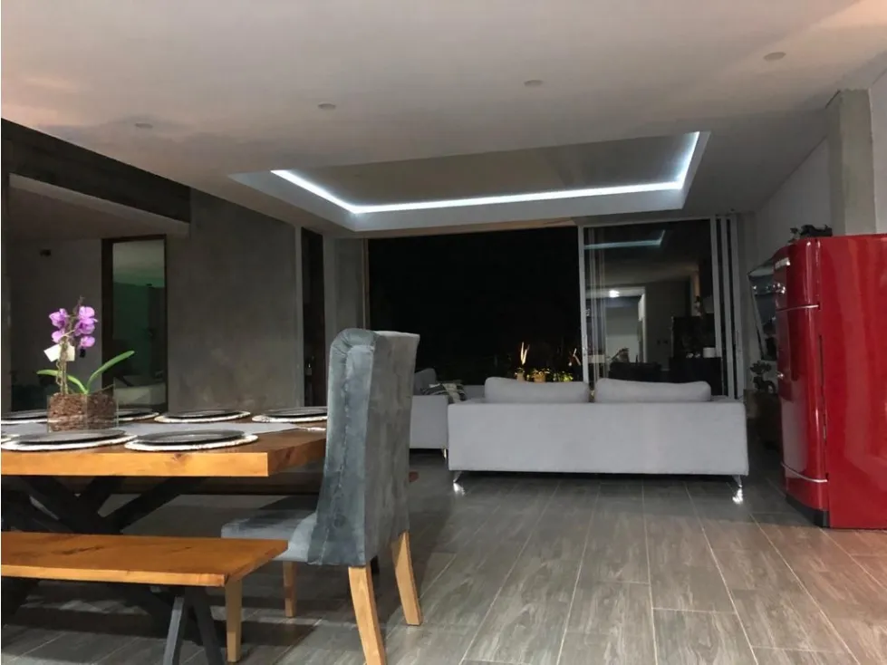 Casa de 4 alcobas en venta en Escobero, Envigado, 514 m² · foto 10 de 24