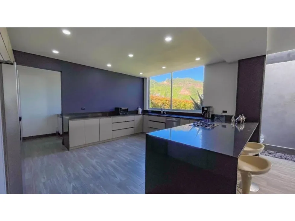 Casa de 4 alcobas en venta en Escobero, Envigado, 514 m² · foto 22 de 24