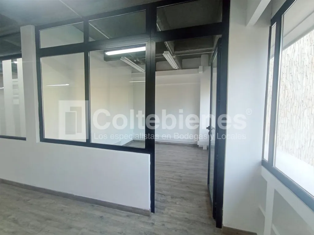 Local en arriendo en La Esmeralda, Itagüí, 659 m² · foto 17 de 24