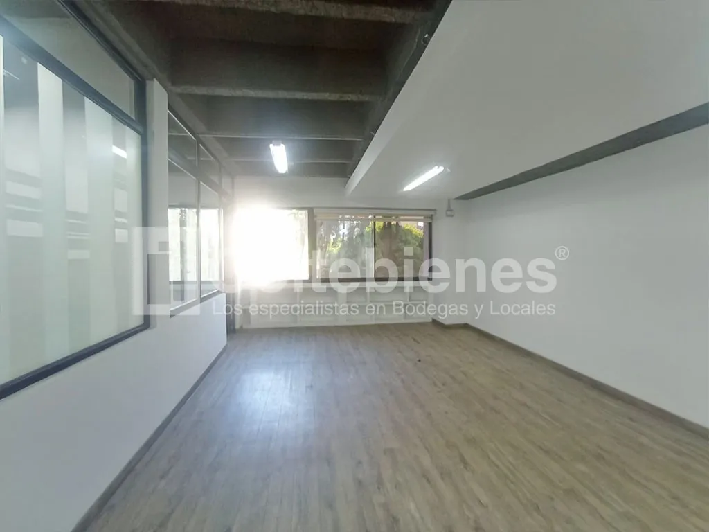 Local en arriendo en La Esmeralda, Itagüí, 659 m² · foto 18 de 24