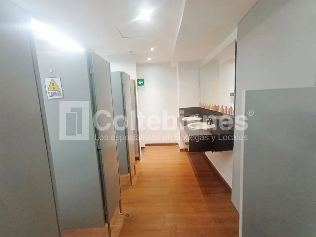 Local en arriendo en La Esmeralda, Itagüí, 659 m² · foto 24 de 24