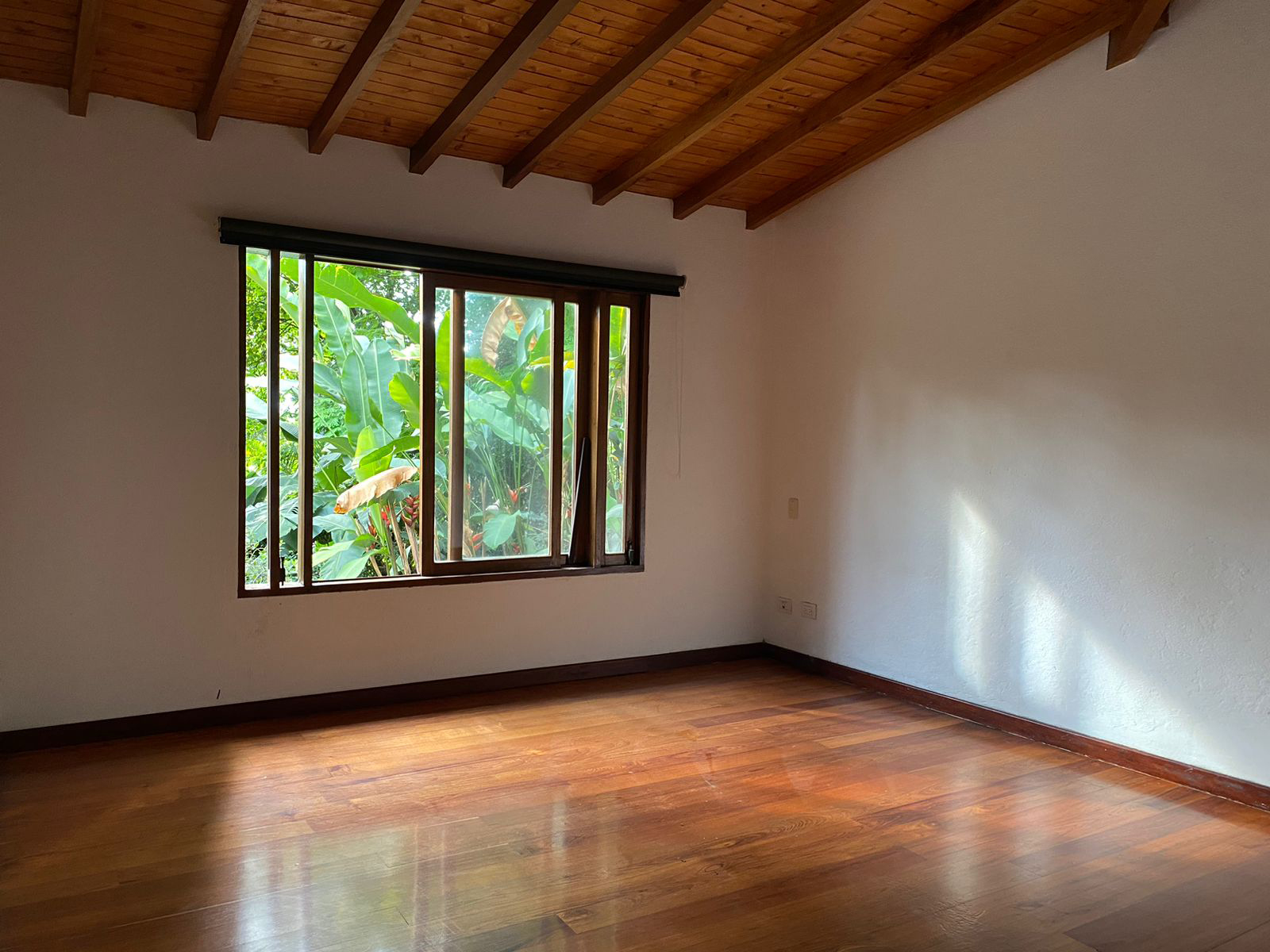 Casa de 2 alcobas en arriendo en Las Brujas, Envigado, 280 m² · foto 11 de 20