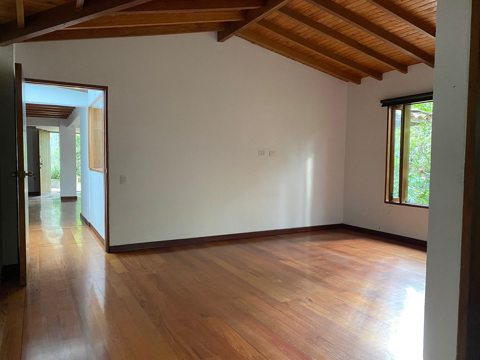 Casa de 2 alcobas en arriendo en Las Brujas, Envigado, 280 m² · foto 17 de 20