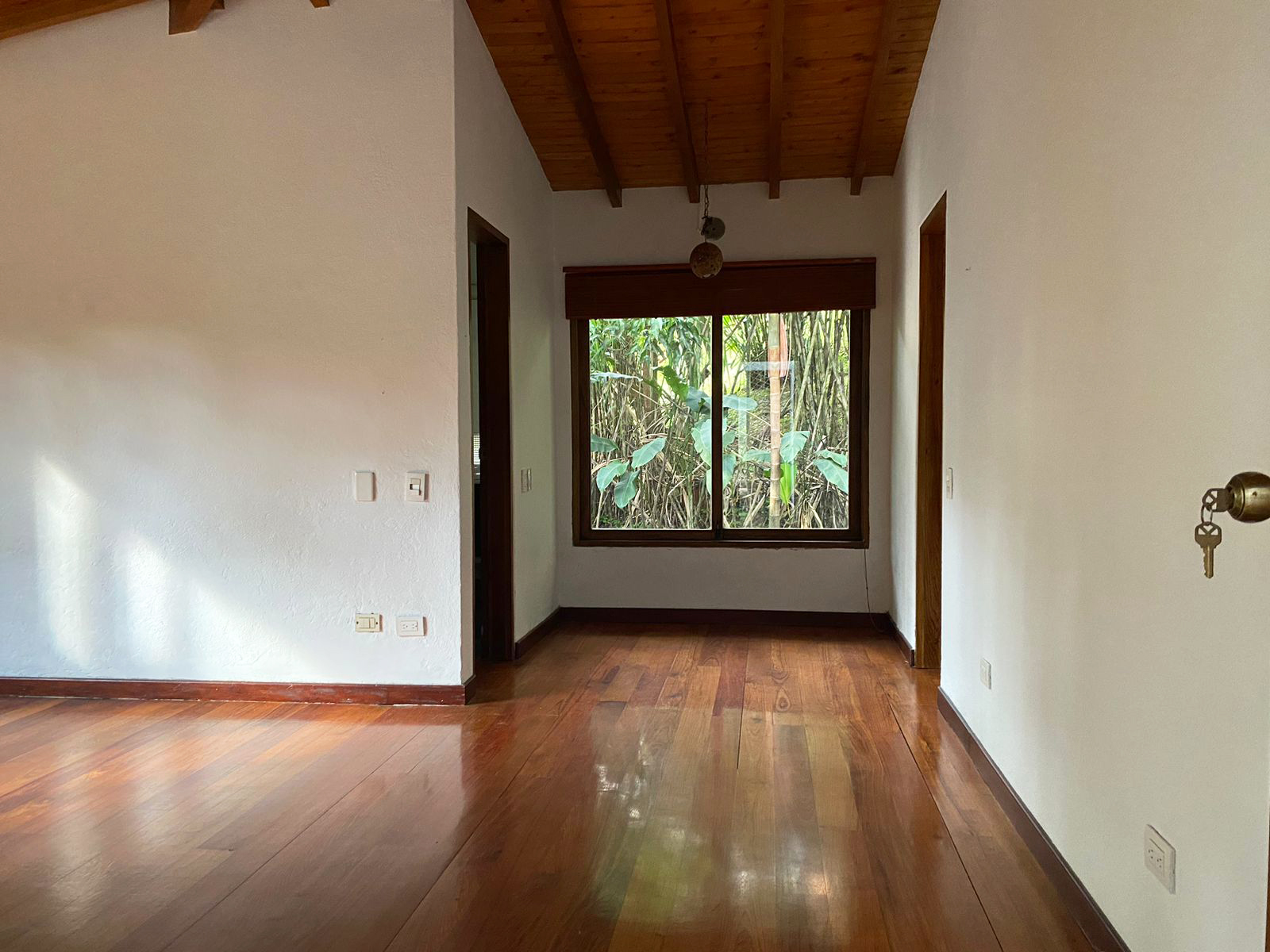 Casa de 2 alcobas en arriendo en Las Brujas, Envigado, 280 m² · foto 7 de 20
