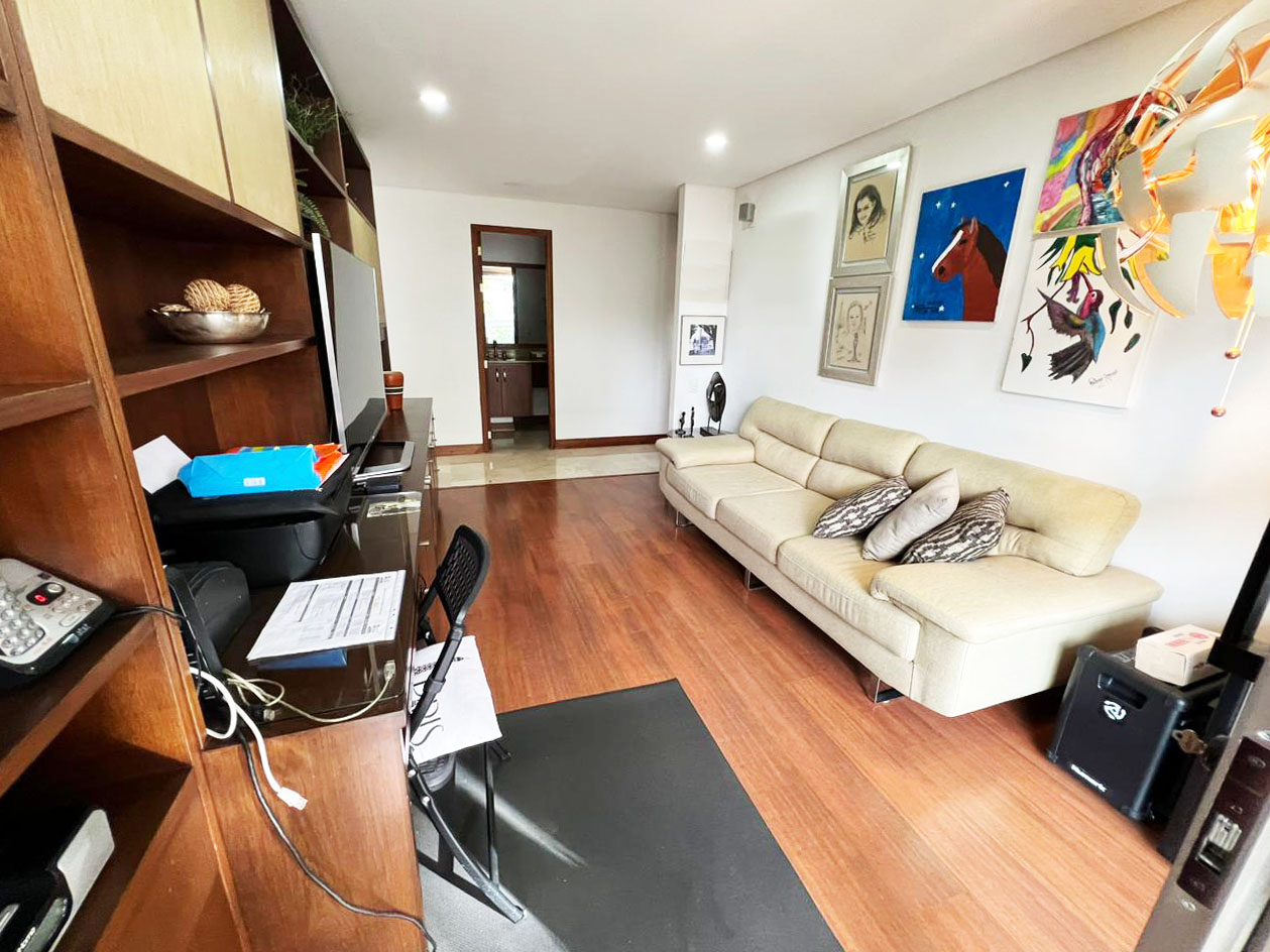 Apartamento de 3 alcobas en arriendo en El Tesoro, Medellín, 200 m² · foto 14 de 20