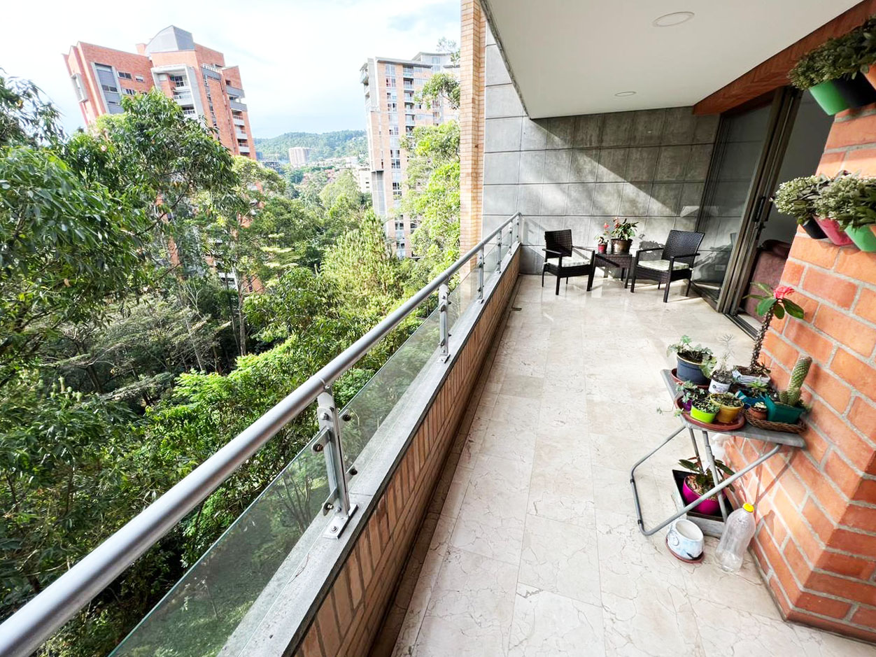 Apartamento de 3 alcobas en arriendo en El Tesoro, Medellín, 200 m² · foto 20 de 20