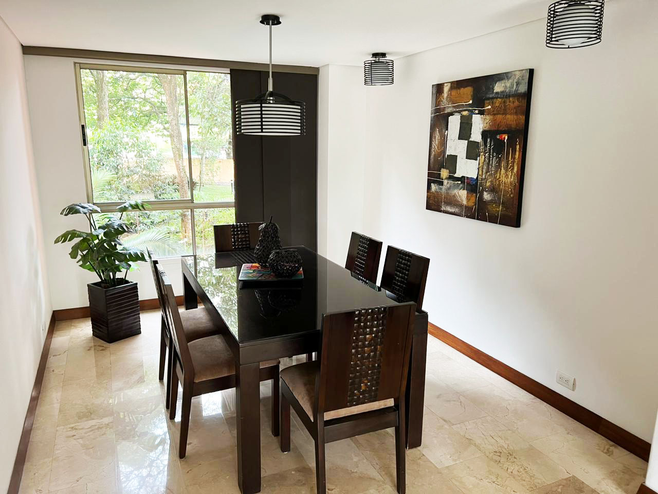 Apartamento de 3 alcobas en arriendo en El Tesoro, Medellín, 200 m² · foto 6 de 20