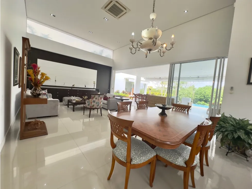 Casa de 5 alcobas en venta en Ciudad Jardin, Cali, 420 m² · foto 2 de 22