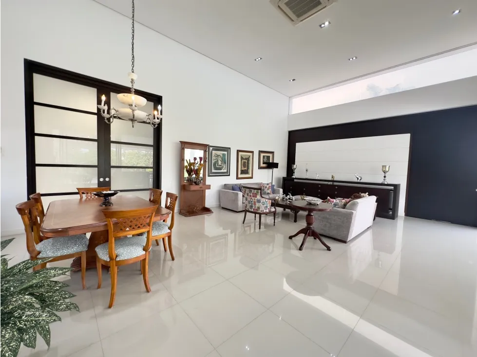 Casa de 5 alcobas en venta en Ciudad Jardin, Cali, 420 m² · foto 3 de 22