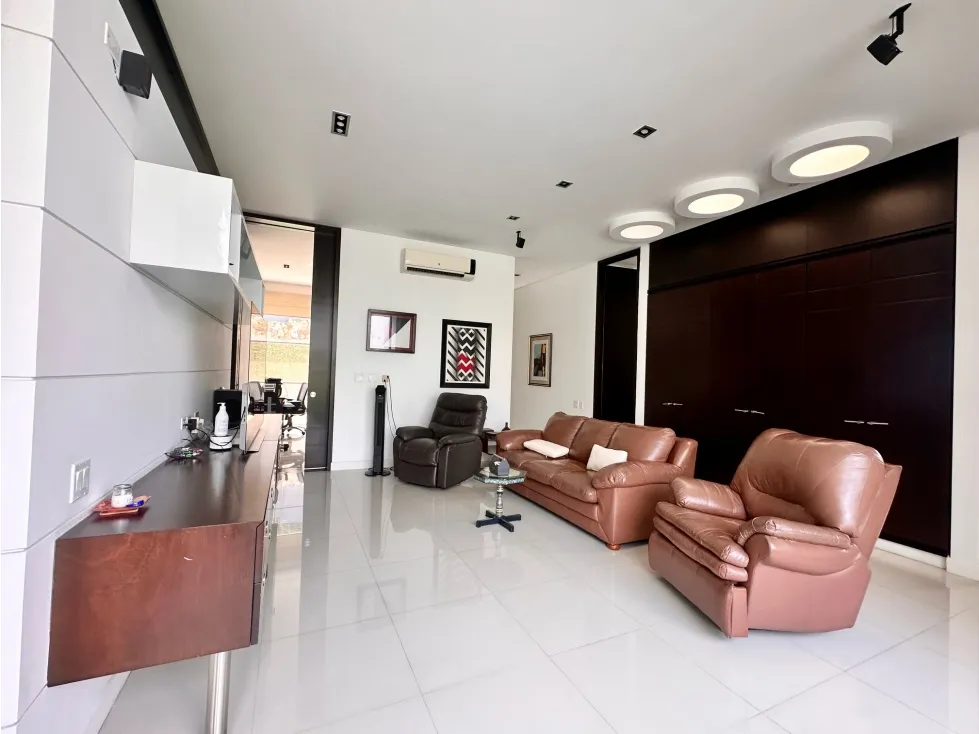 Casa de 5 alcobas en venta en Ciudad Jardin, Cali, 420 m² · foto 6 de 22