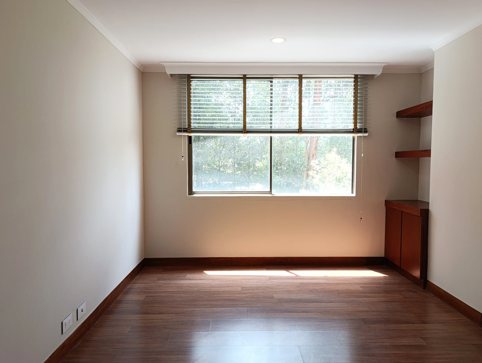 Apartamento de 3 alcobas en arriendo en El Tesoro, Medellín, 197 m² · foto 10 de 16