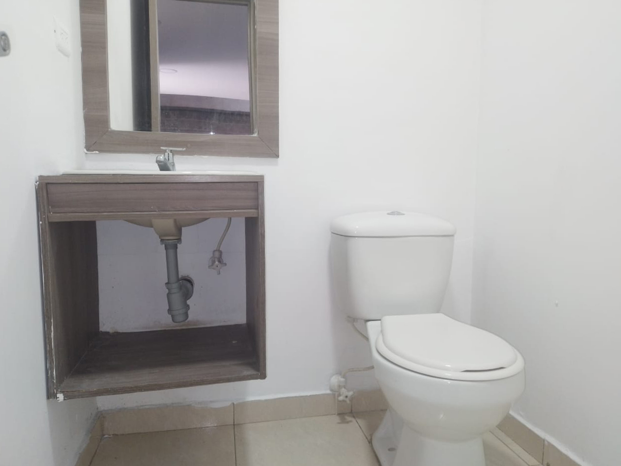 Bodega en arriendo en Caqueta, La Estrella, 353 m² · foto 12 de 16