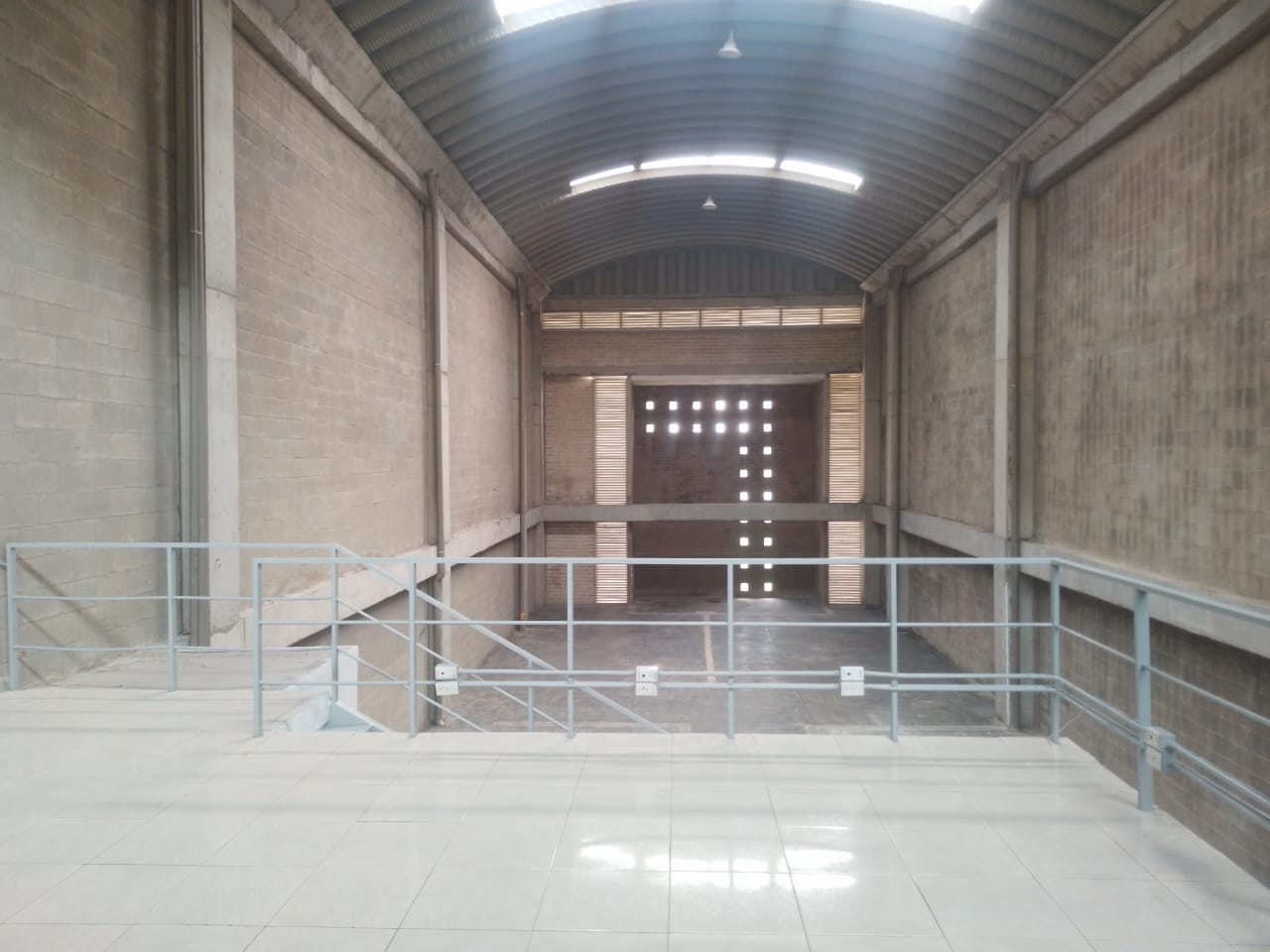 Bodega en arriendo en Caqueta, La Estrella, 353 m² · foto 2 de 16