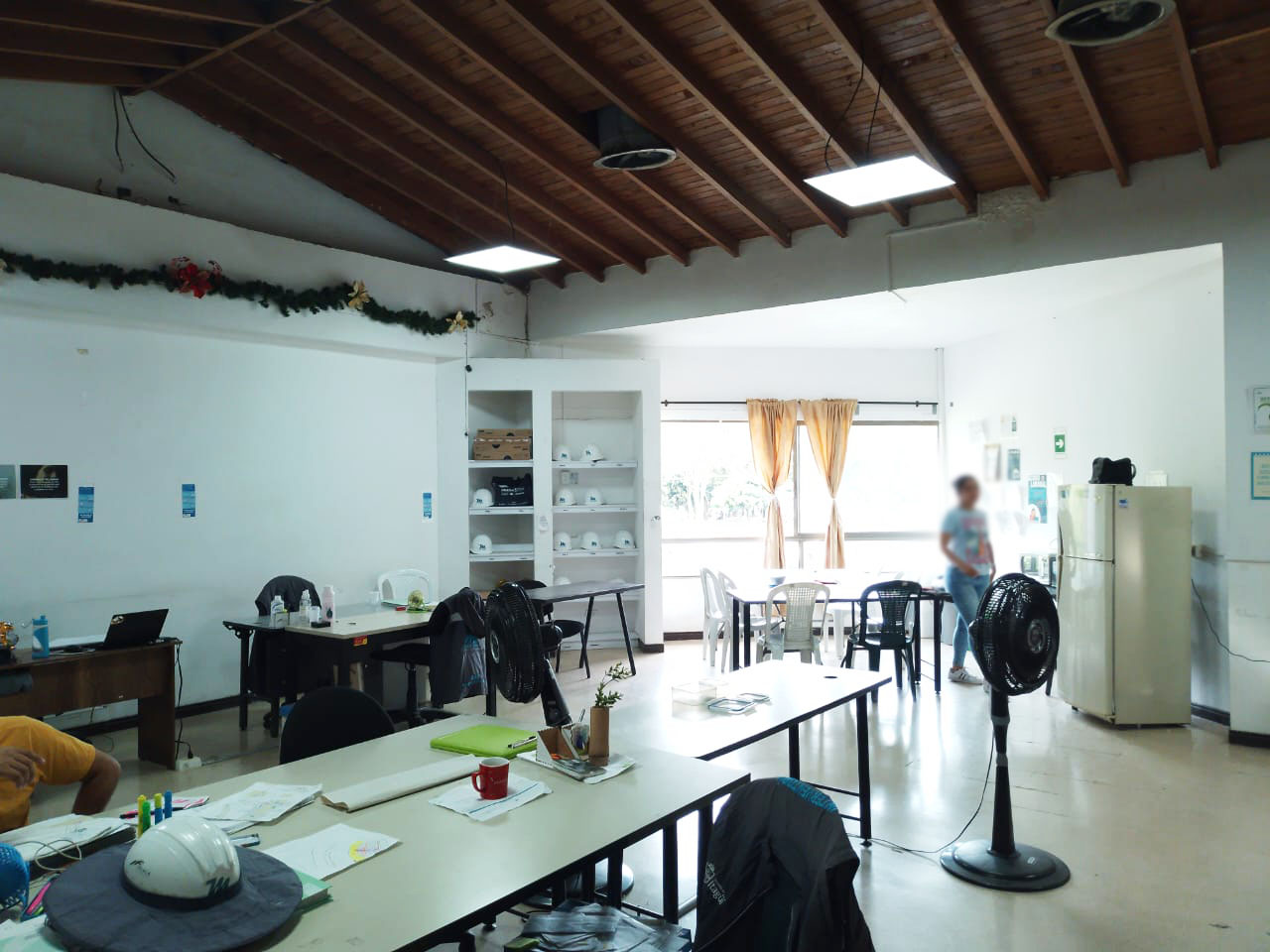 Oficina en arriendo en El Poblado, Medellín, 455 m² · foto 3 de 10
