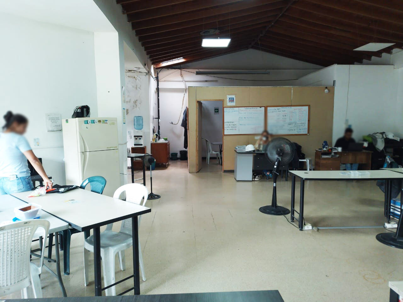 Oficina en arriendo en El Poblado, Medellín, 455 m² · foto 6 de 10