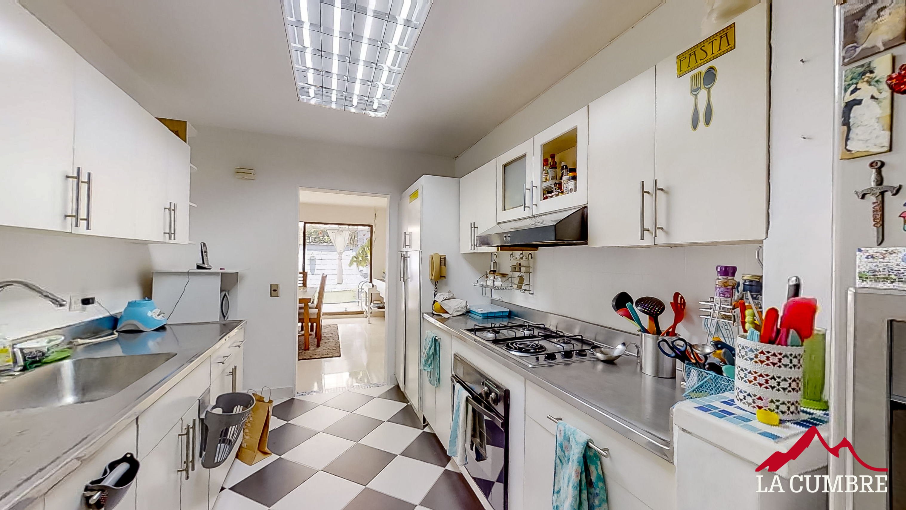 Casa de 4 alcobas en venta en Los Balsos No.2, Medellín, 250 m² · foto 5 de 13