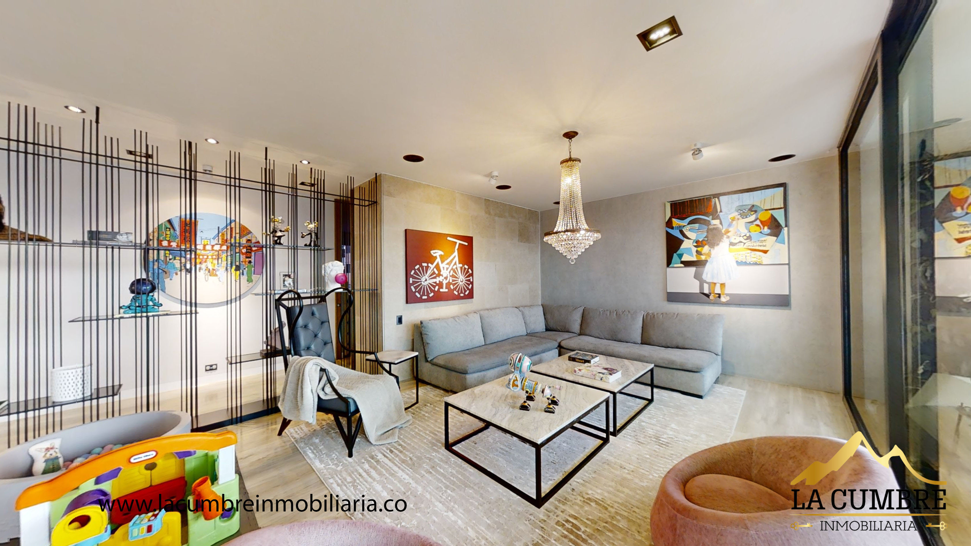 Apartamento en arriendo en El Poblado, Medellín · foto 2 de 16