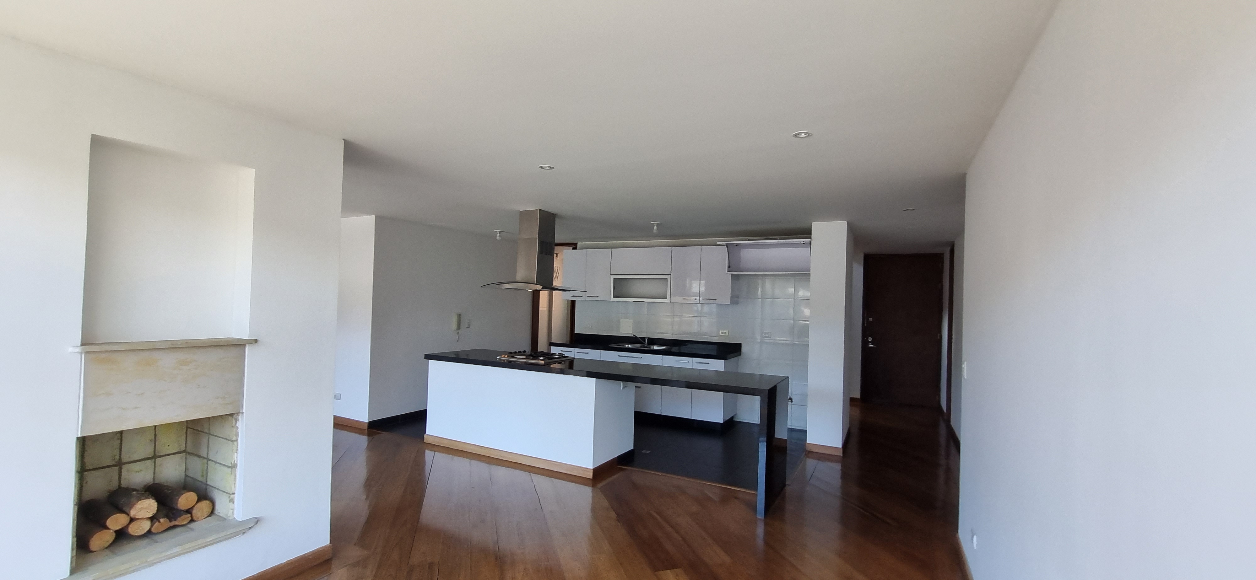 Apartamento en Arriendo en Santa Barbara, Bogotá