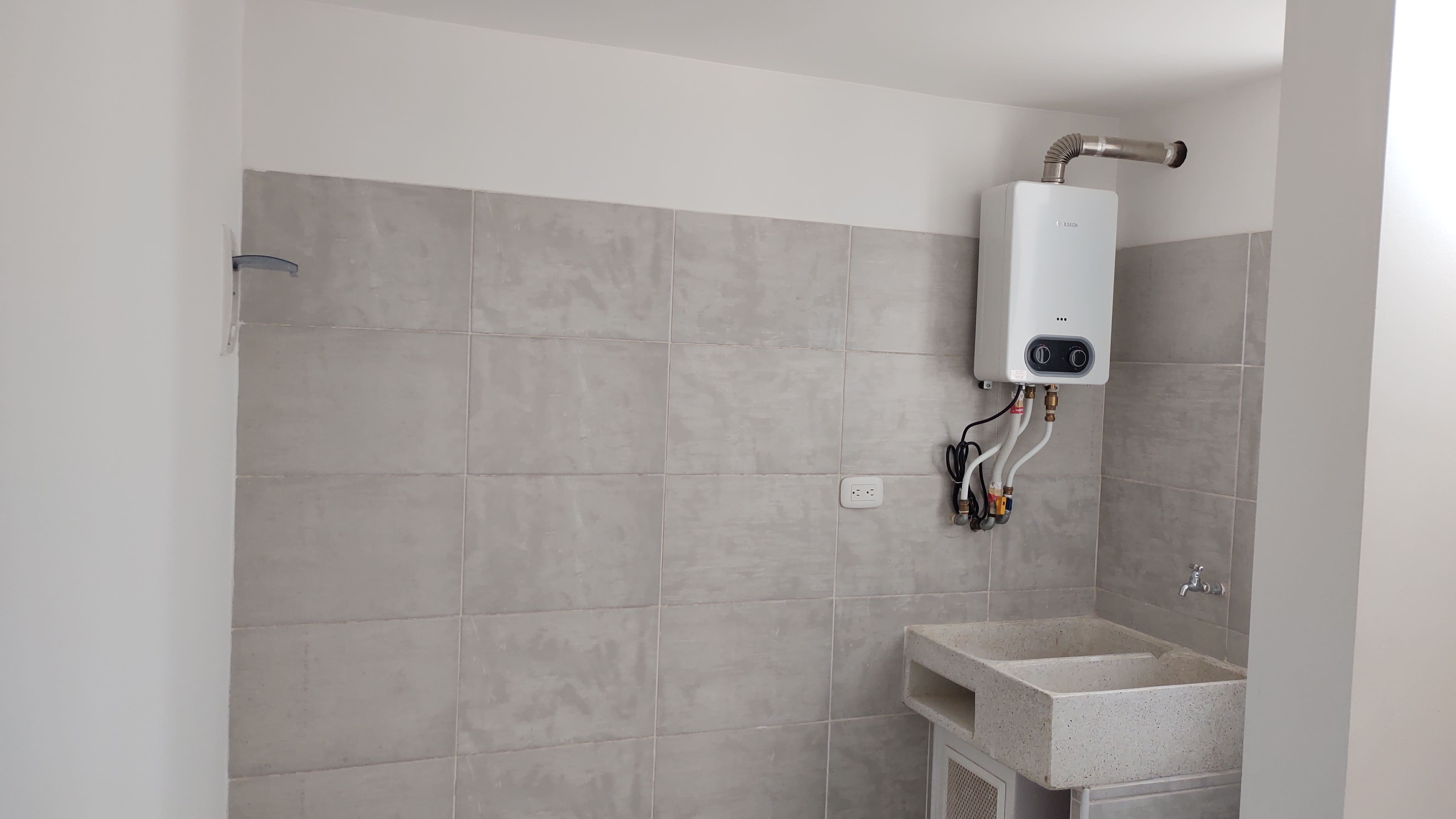 Apartamento de 3 alcobas en venta en La Estancia, Madrid, 65 m² · foto 4 de 20