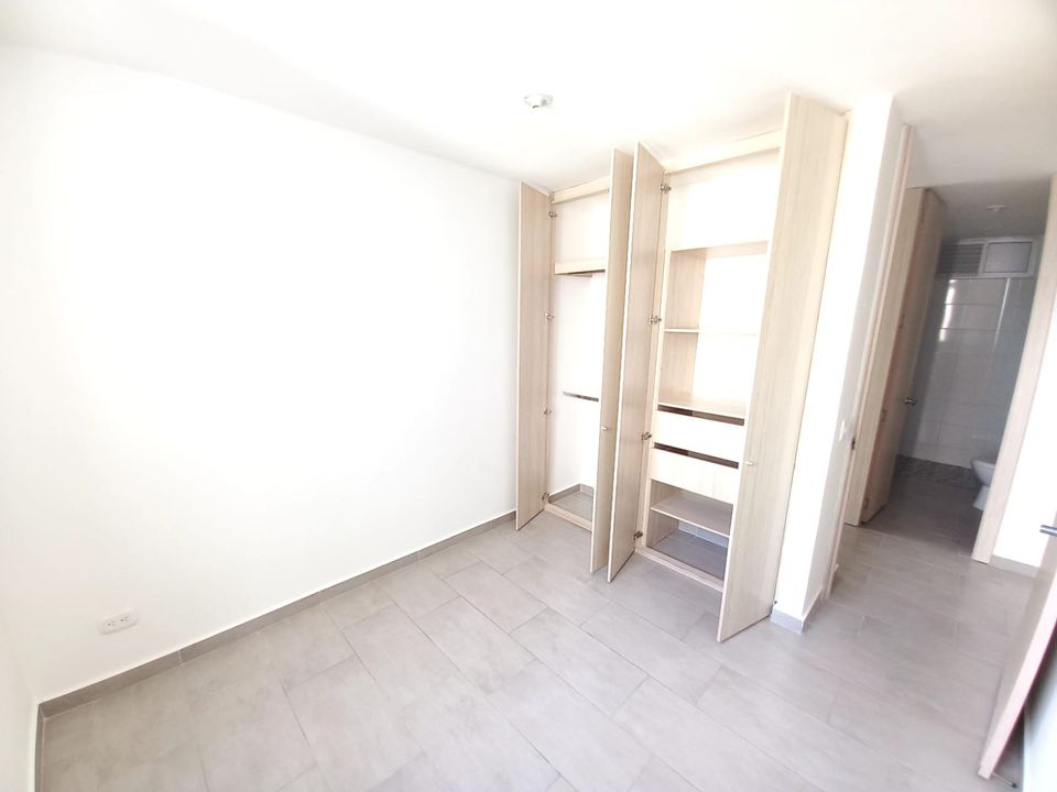 Apartamento de 3 alcobas en venta en Picaleña Y Mirolindo, Ibagué, 91 m² · foto 14 de 24