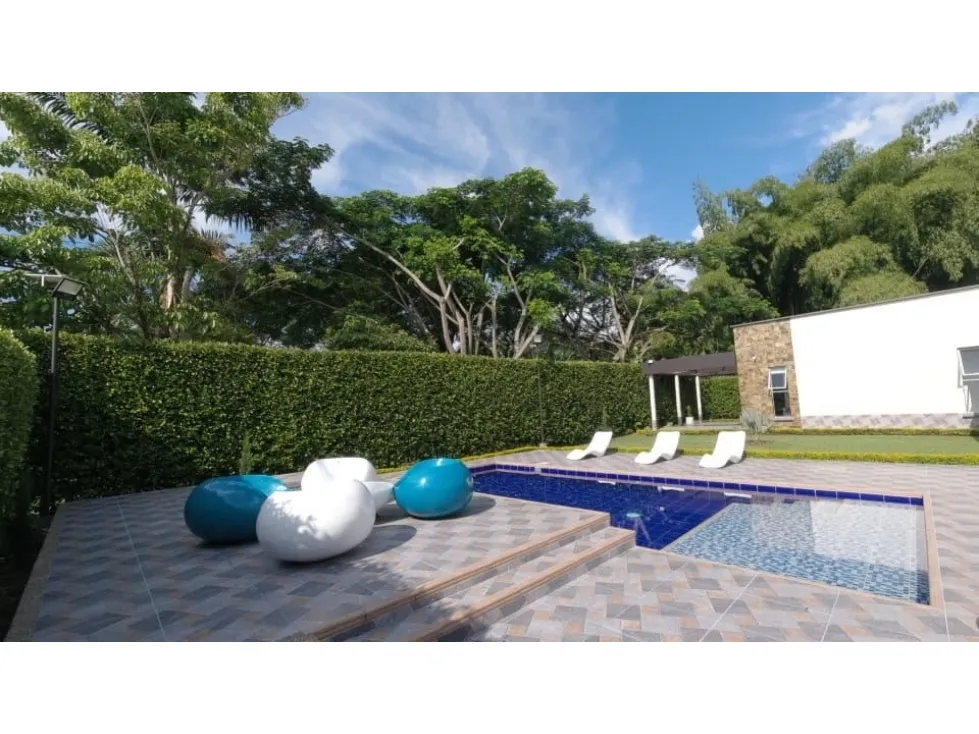 Casa de 4 alcobas en venta en Vía El Caimo, Armenia, 245 m² · foto 4 de 24